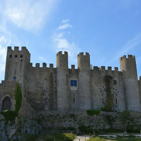 Cozy House In Peniche, 30 M² With Sea View بيت للعطل